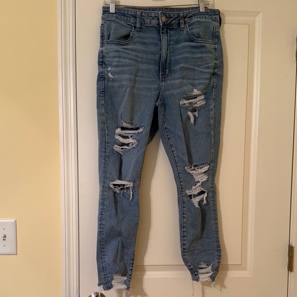 American Eagle Outfitters Light Blue Ripped Ankle Jeans